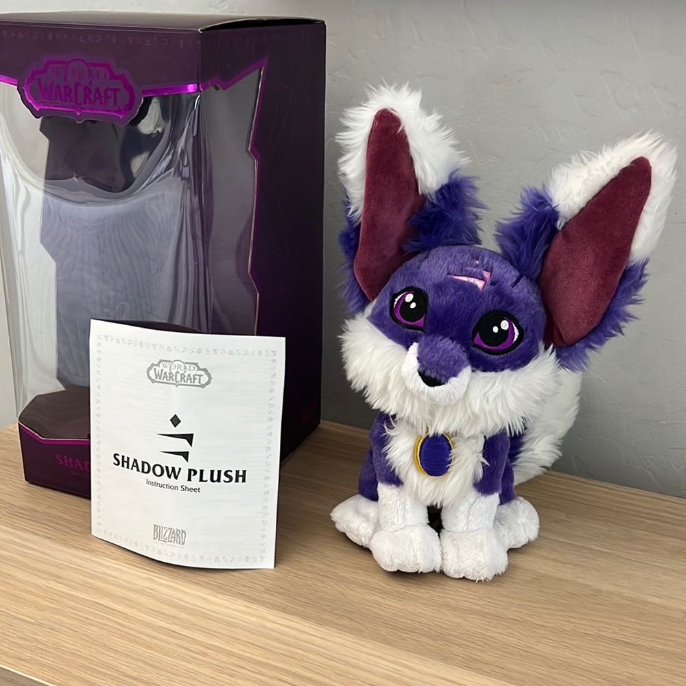Shadow Plush World of Warcraft, like new, complete with box and manual
